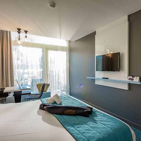 Logis Hotel Les Pins - Operalia Balaruc-les-Bains Zewnętrze zdjęcie