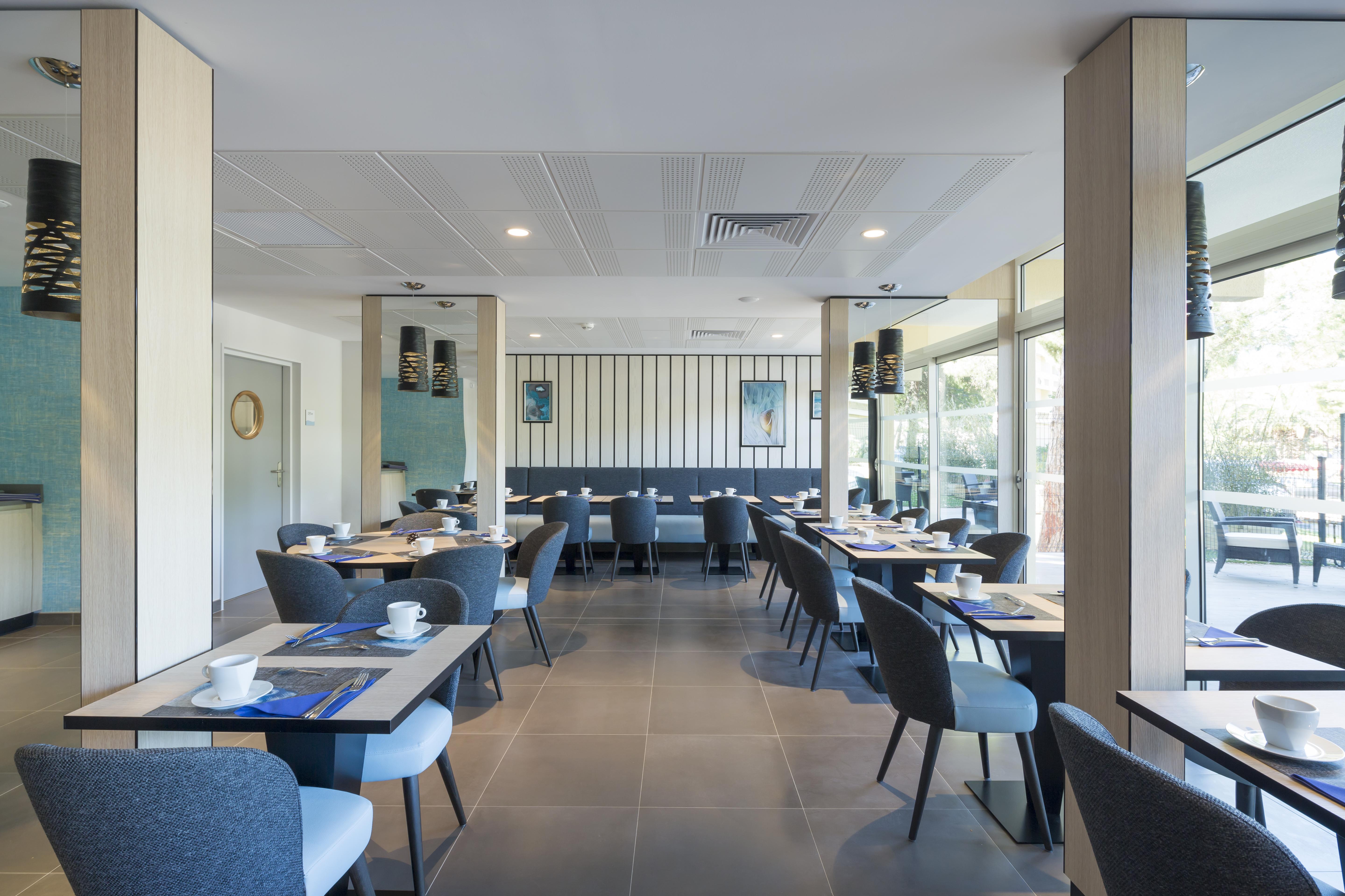 Logis Hotel Les Pins - Operalia Balaruc-les-Bains Zewnętrze zdjęcie