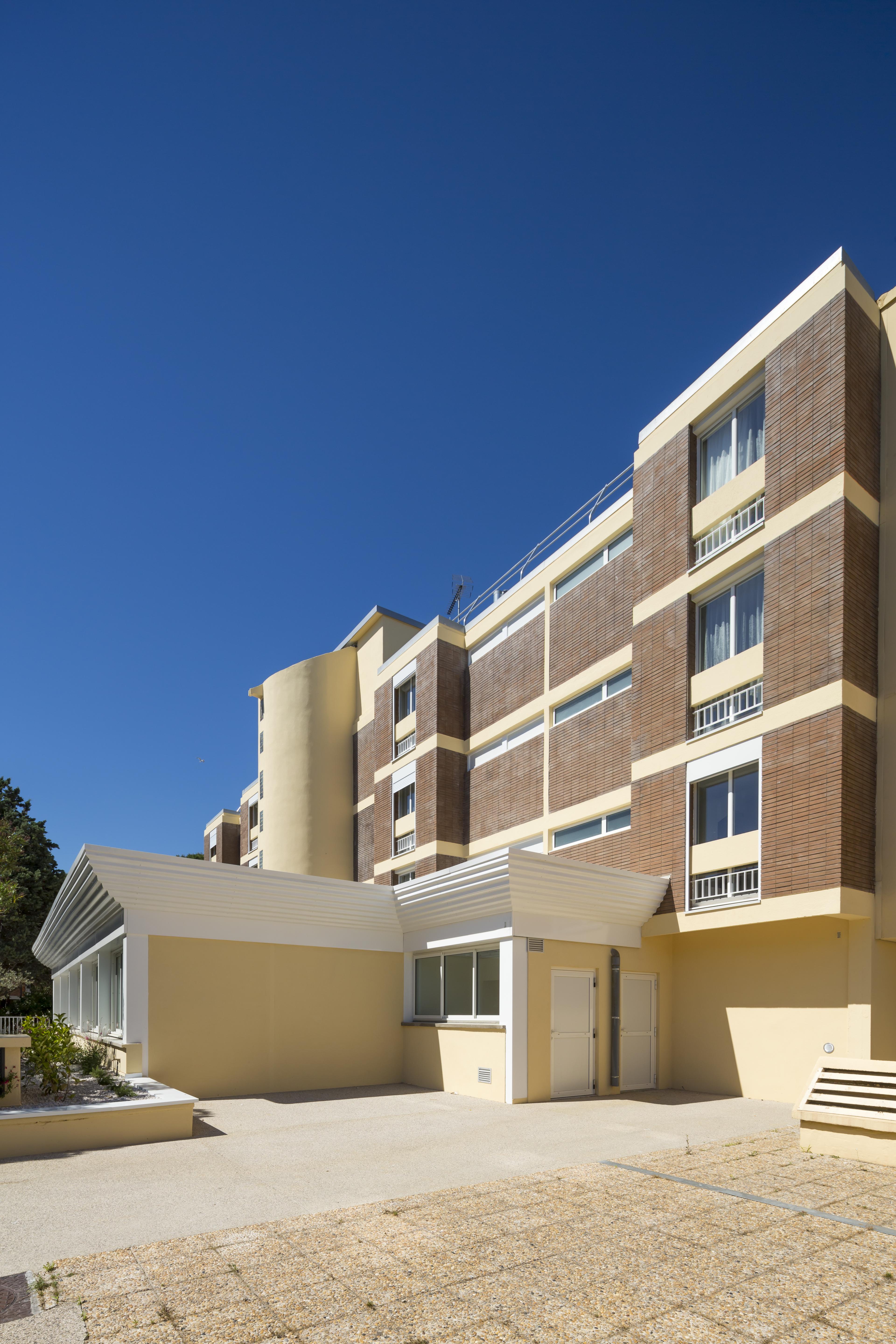 Logis Hotel Les Pins - Operalia Balaruc-les-Bains Zewnętrze zdjęcie