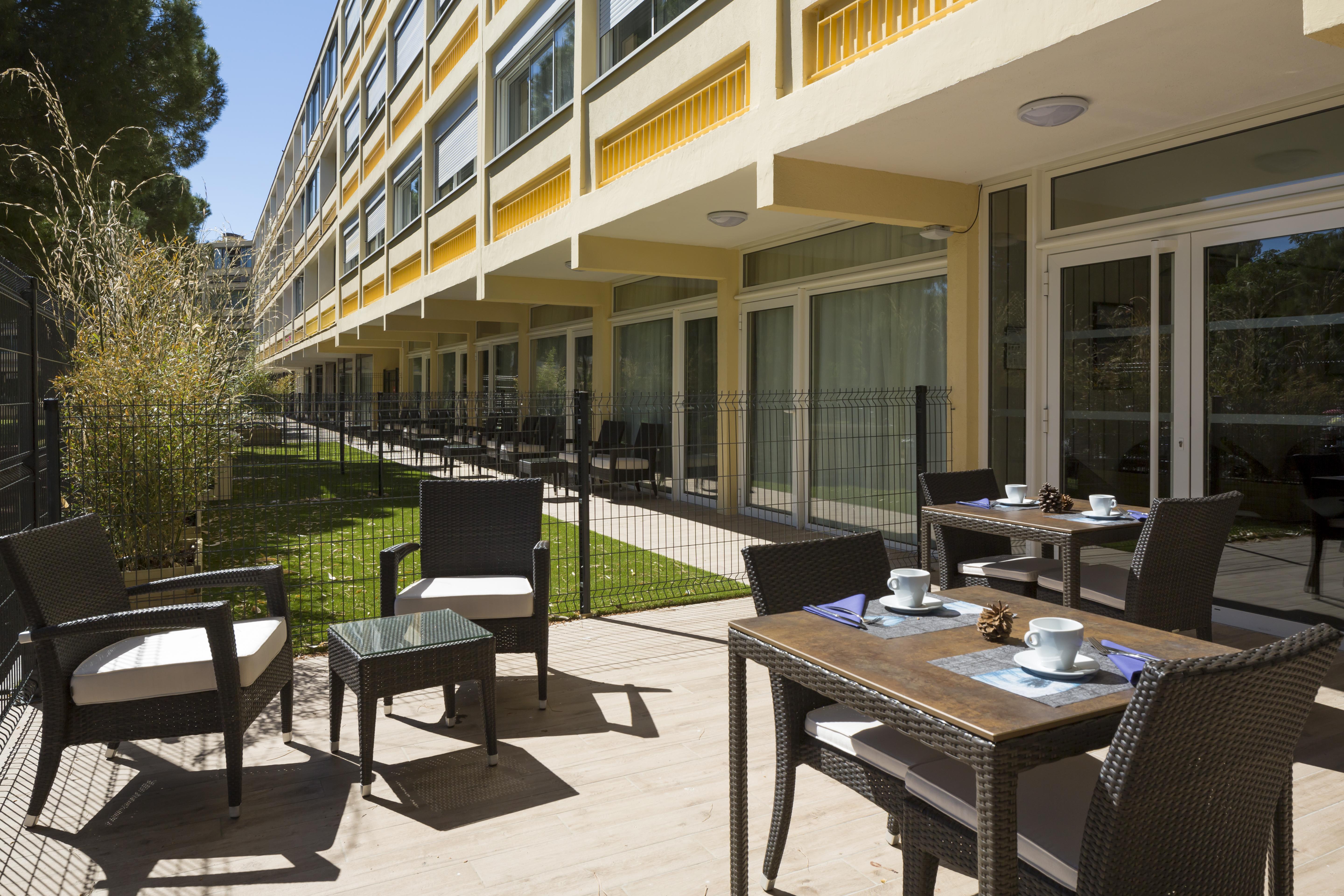 Logis Hotel Les Pins - Operalia Balaruc-les-Bains Zewnętrze zdjęcie
