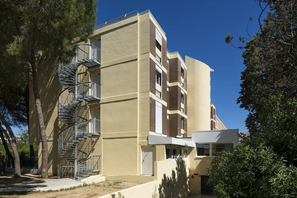 Logis Hotel Les Pins - Operalia Balaruc-les-Bains Zewnętrze zdjęcie