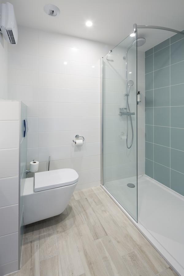 Logis Hotel Les Pins - Operalia Balaruc-les-Bains Zewnętrze zdjęcie
