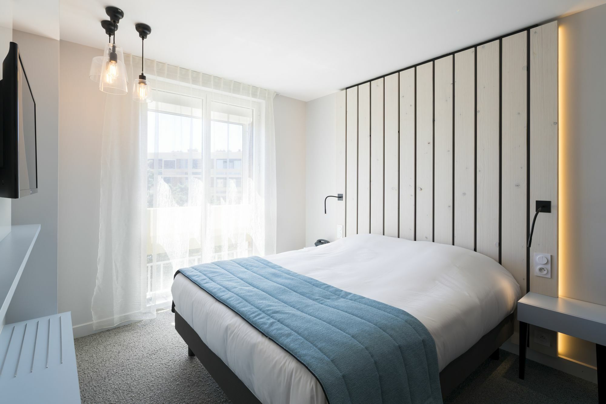 Logis Hotel Les Pins - Operalia Balaruc-les-Bains Zewnętrze zdjęcie